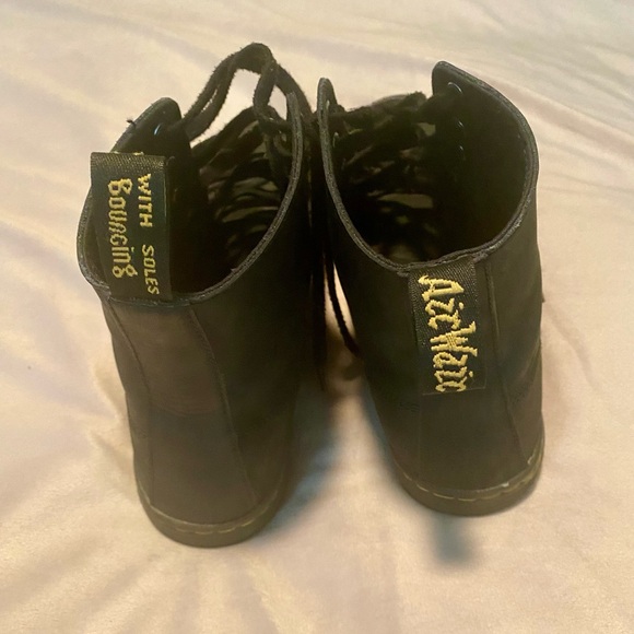Dr Martens flat sole boot - Picture 3 of 5